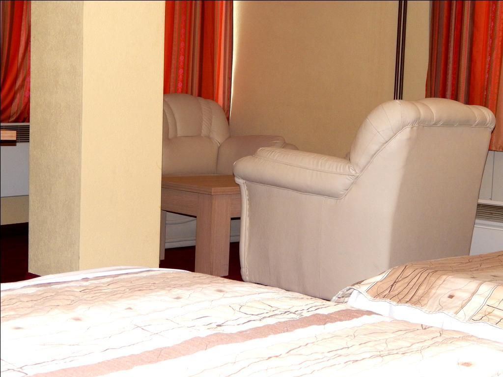 Hotel Emka Tetovo Szoba fotó