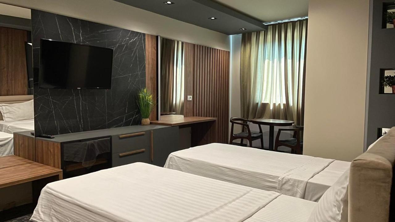 Hotel Emka Tetovo Kültér fotó